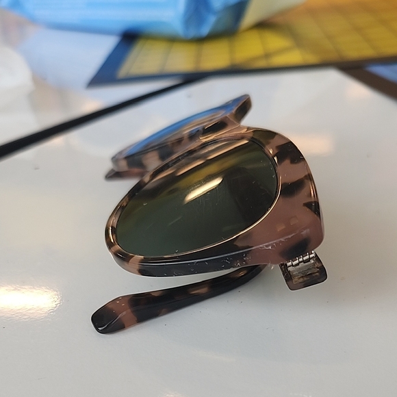 Warby Parker Brown Tortoise Frames - Picture 8 of 10